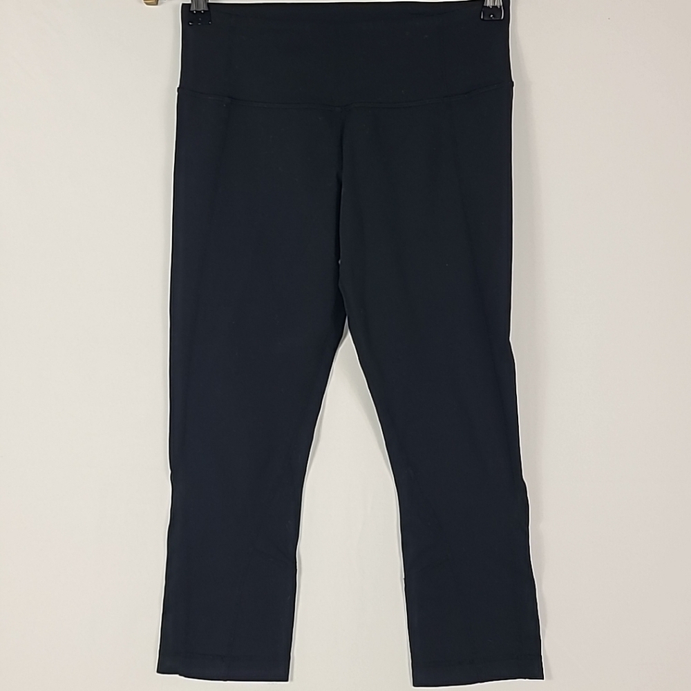 Lululemon Women's Black Crop Capri 21" Leggings Size 6